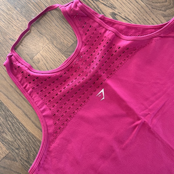 Brand new Gymshark Energy+ Seamless Loose Vest - Beet - Picture 11 of 12